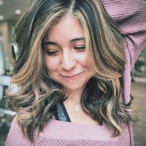 Meet your Posher, Nesly